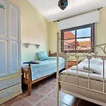 Casa Manus By Interhome בית נופש Alcalá